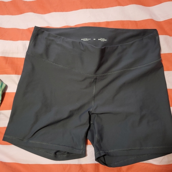 BUNDLE OF 4 - old navy 2x biker shorts - Picture 4 of 12